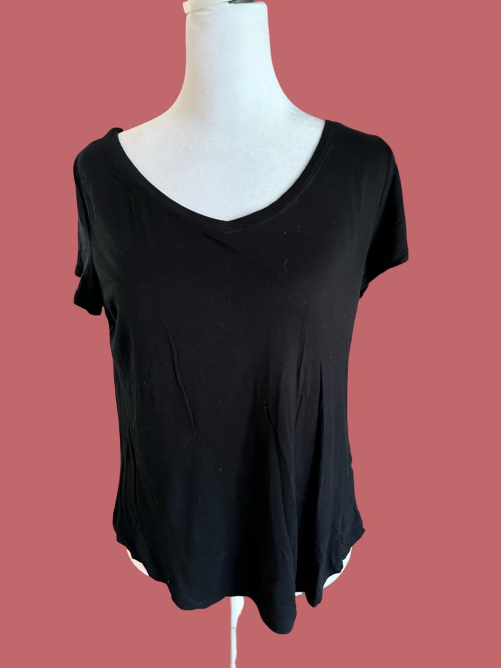 Apt. 9 Black V-Neck Short Sleeve Tee